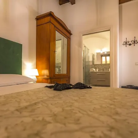 Amuni' تْرابْيا